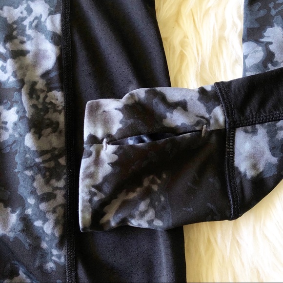 Athleta Long Sleeve Black & Gray Athletic Top S - Picture 4 of 7